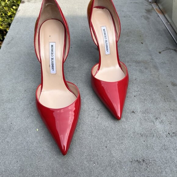 MANOLO BLAHNIK PATENT LEATHER RED D'ORSAY PUMP - Picture 2 of 5